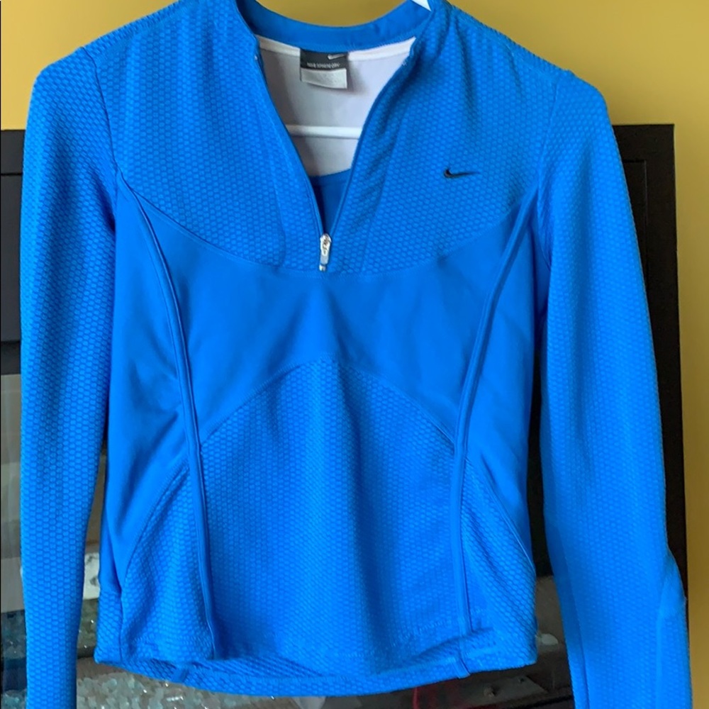 Nike workout top